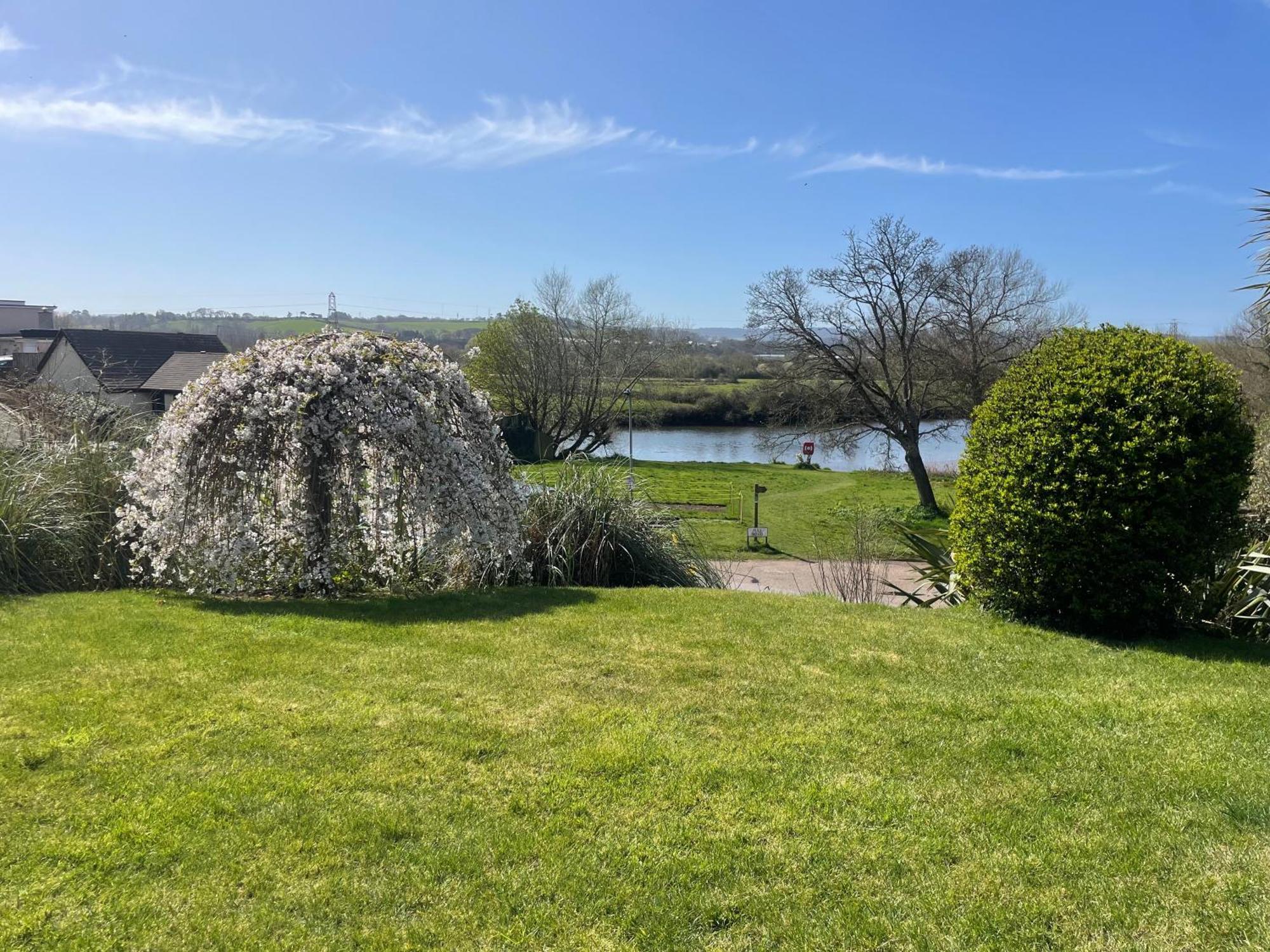 River Retreat Apartment Exeter - River Views & Parking Екстер'єр фото